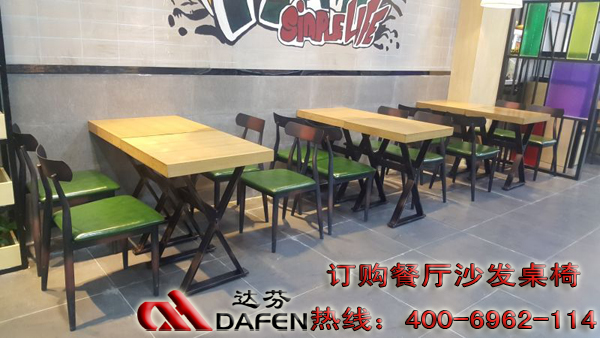 小米姑娘餐厅实木卡座沙发, 实木沙发, 实木卡座沙发定制 现场实物图