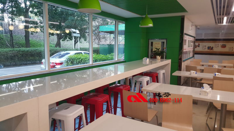 达芬品牌连锁餐饮桌椅指定供应商400-6962-114
