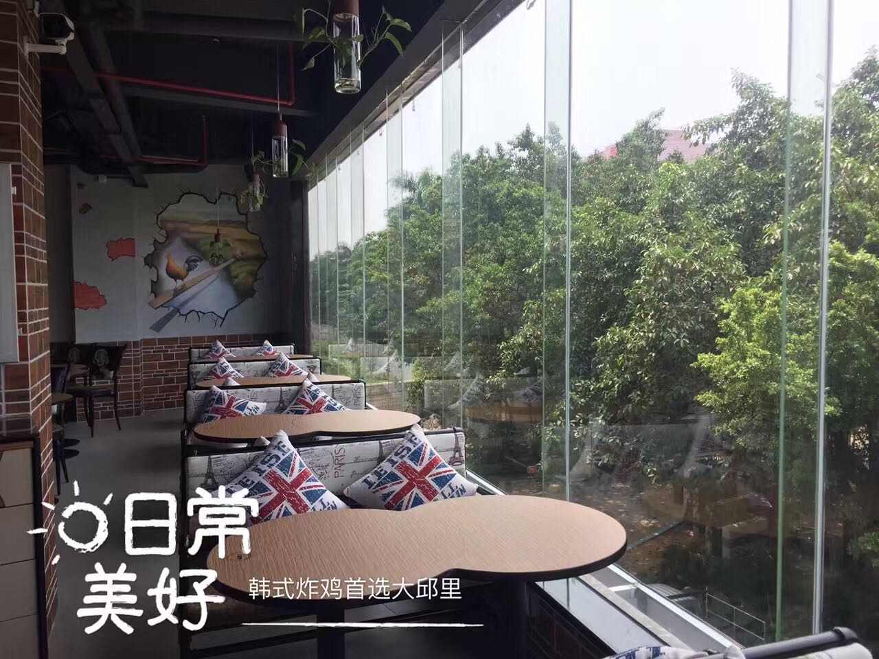 韩国大邱里炸鸡主题餐厅,主题餐厅卡座沙发,主题餐厅沙发桌椅