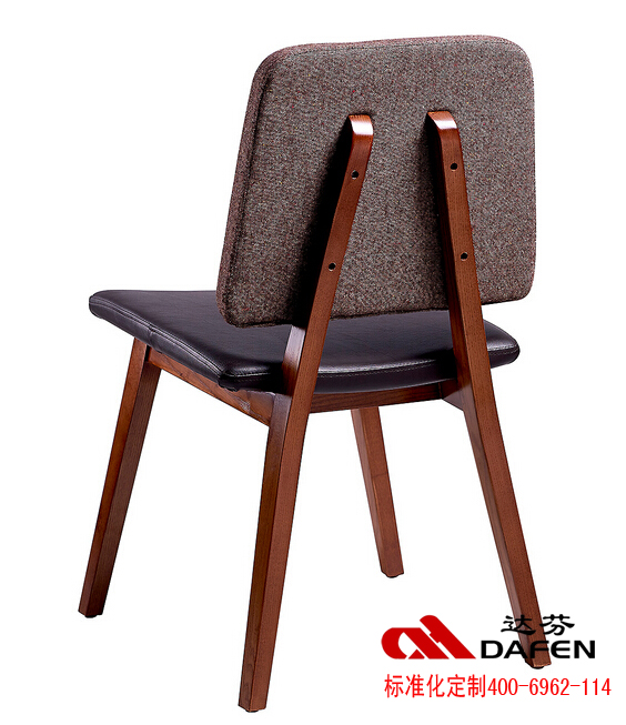 全家来牛排M.OK餐厅椅子#特写