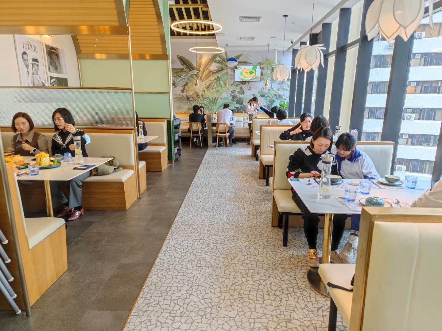 越式餐厅卡座沙发桌椅,泰式餐厅卡座沙发桌椅，料理餐厅卡座沙发桌椅定制